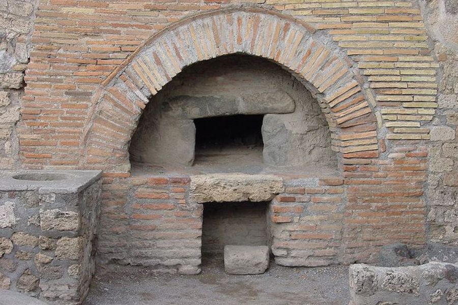 The History of Wood-Fired Brick Ovens - Chicago Brick Oven