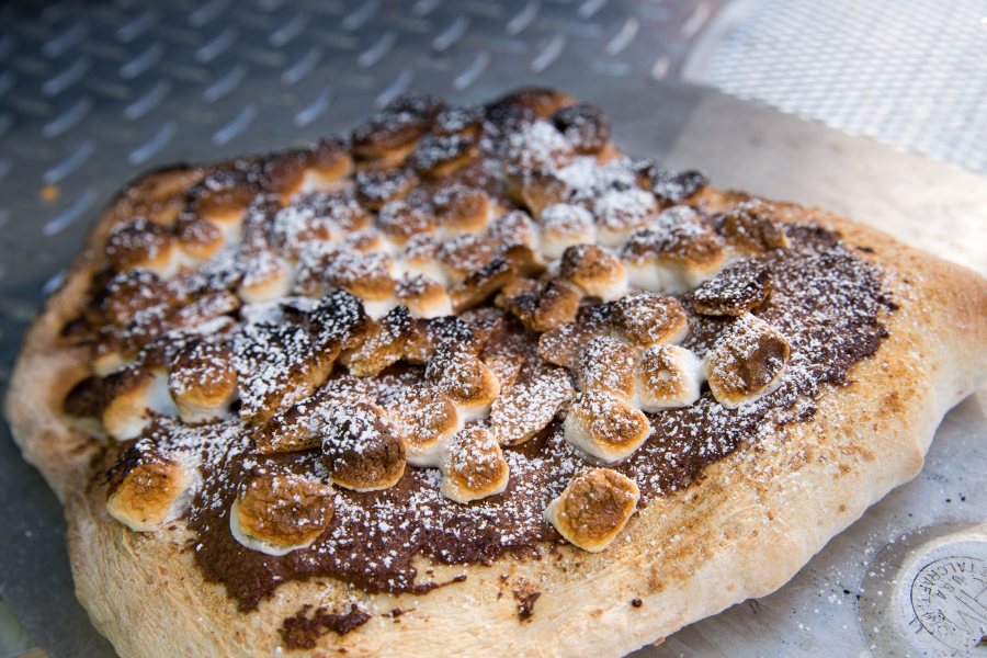 RECIPE: S'mores Pizza